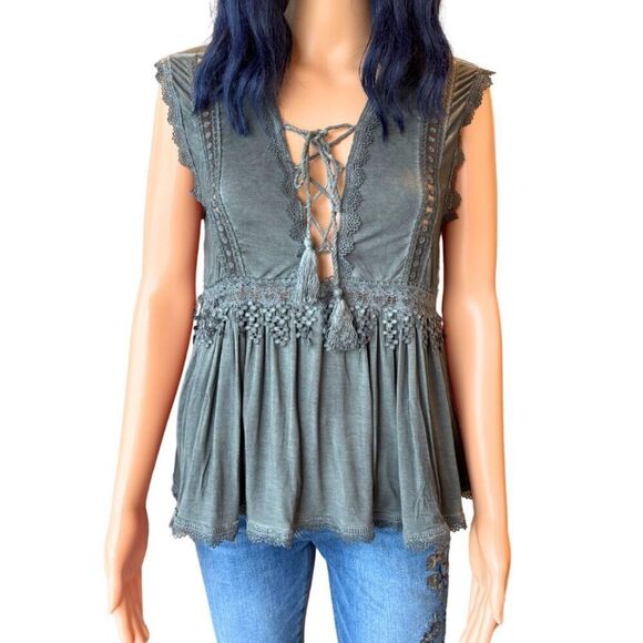 POL Washed Gray Boho Lace Up Top Size Small NEW - Picture 1 of 5